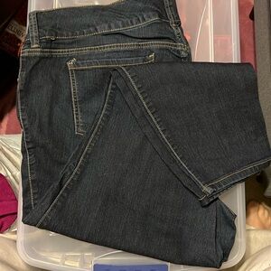 Straight leg with stretch Jean